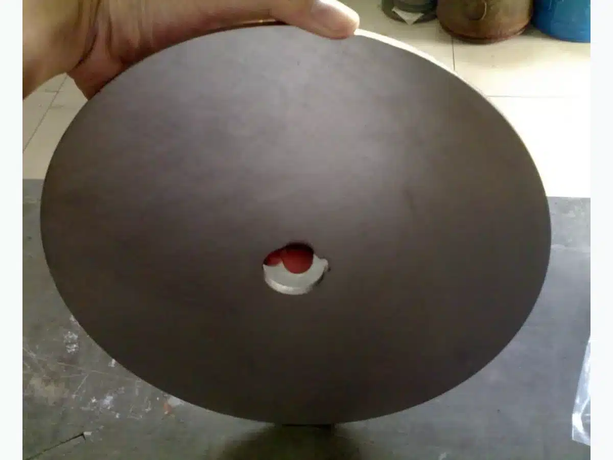 Large neodymium disc magnet during controlled handling