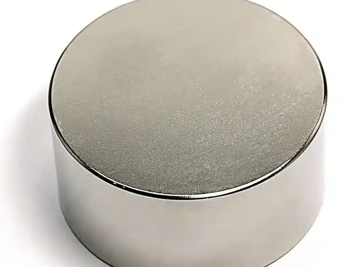 Custom N55 neodymium disc magnet manufactured by OSENC for compact OEM applications
