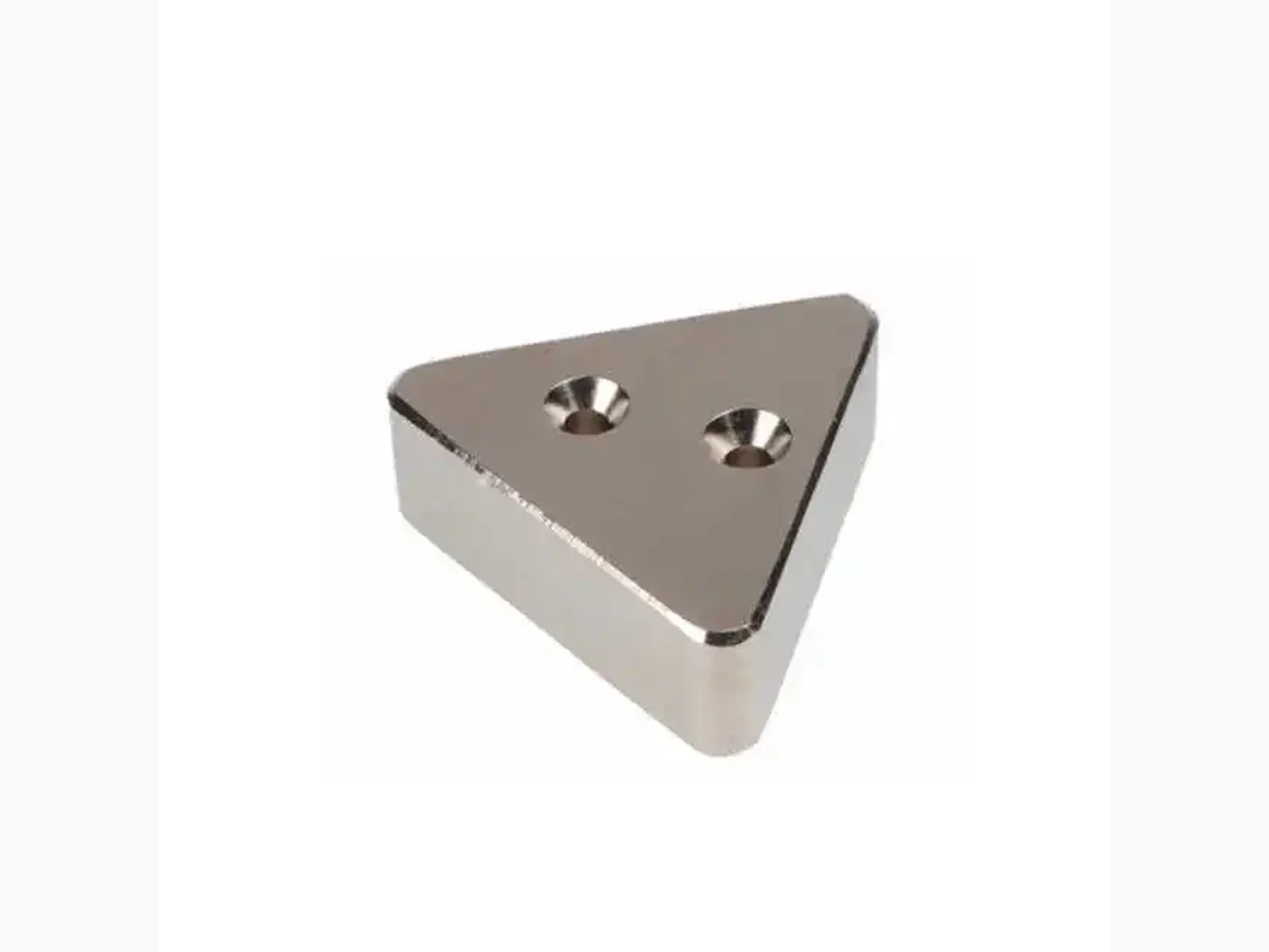 Triangular neodymium magnet with countersunk holes